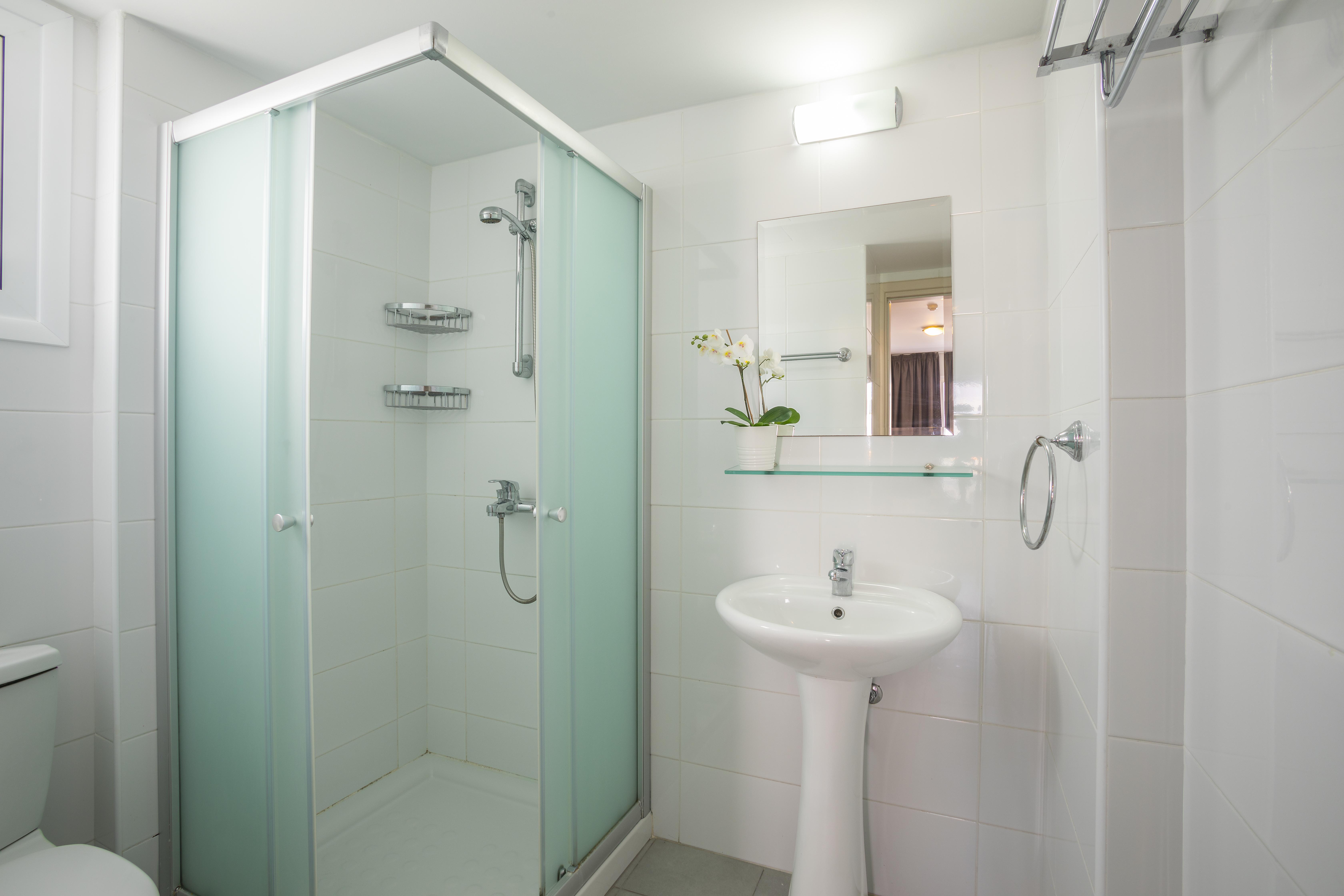 Christabelle Hotel Apartments アヤナパ エクステリア 写真
