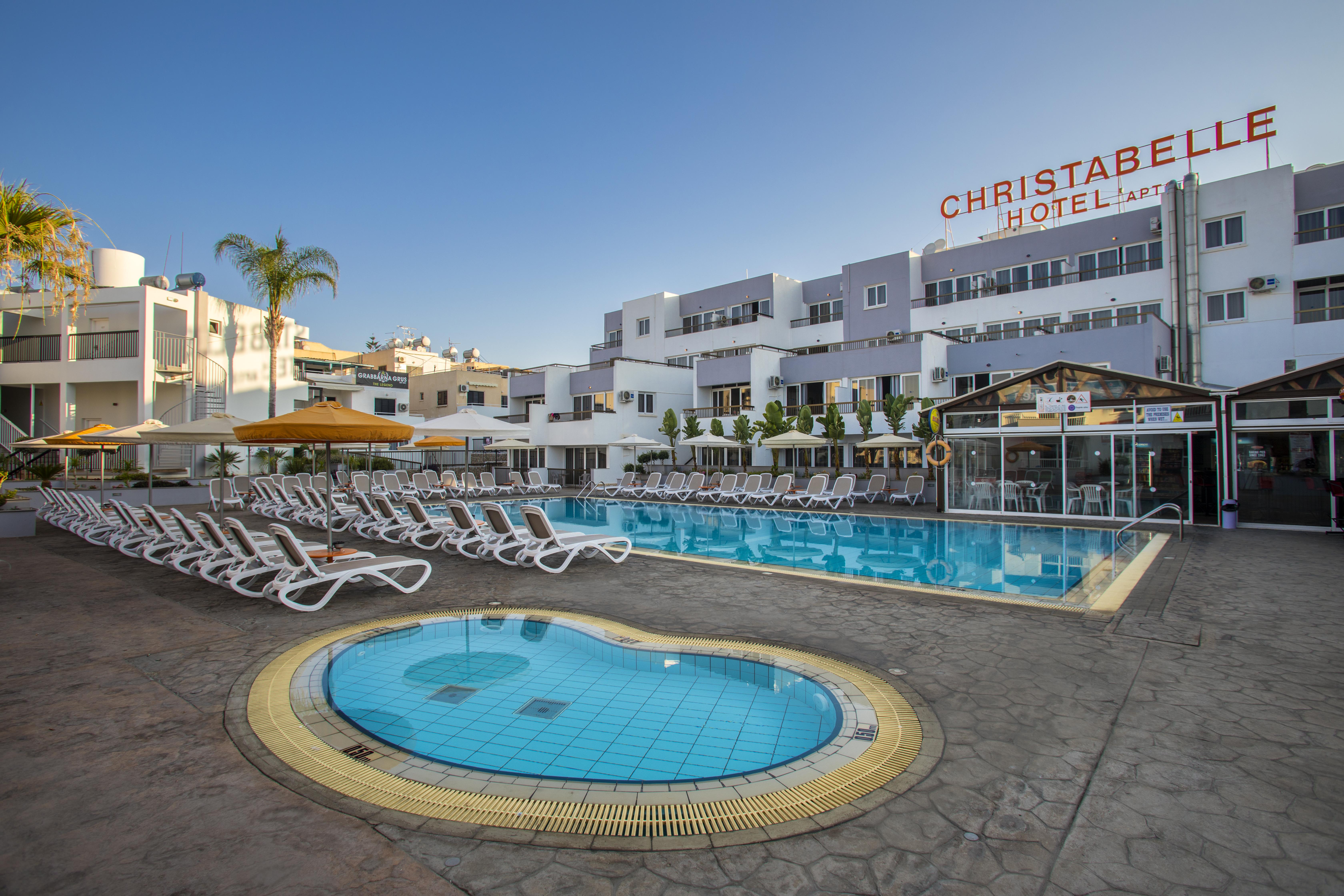 Christabelle Hotel Apartments アヤナパ エクステリア 写真