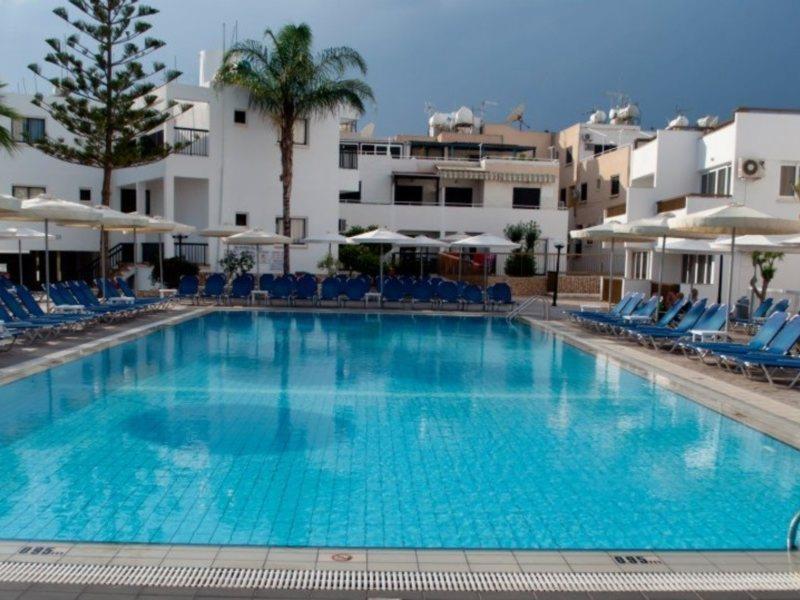 Christabelle Hotel Apartments アヤナパ エクステリア 写真